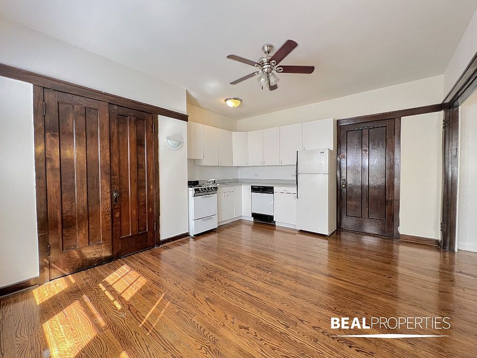 1st image of 816 W Waveland Ave APT 4
