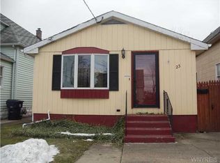 23 Krakow St, Lackawanna, NY 14218