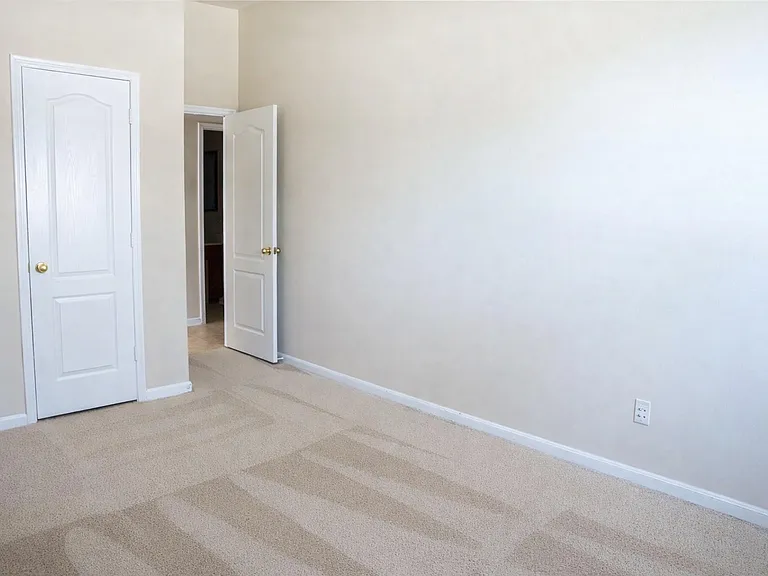 8515 Clarkman Ridge Ln — Photo 18