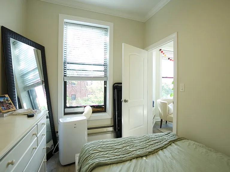 2909 N Mildred Ave #4 — Photo 15