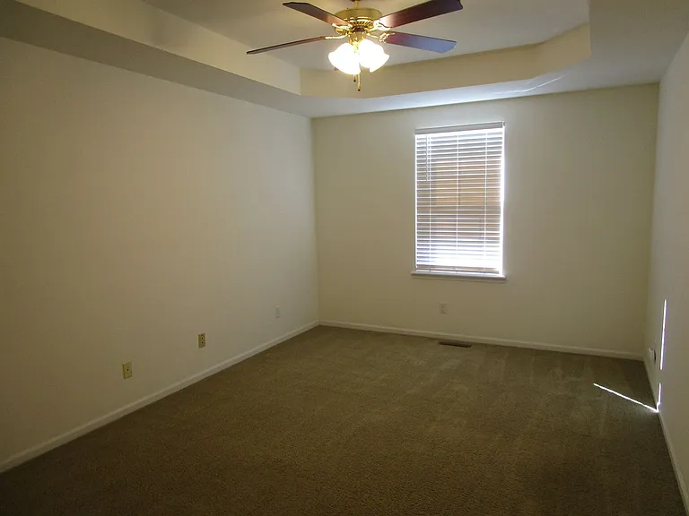 1725-1727 Louise Cir — Photo 27