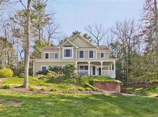 17 Madelyn Ln, Fairview, NC 28730