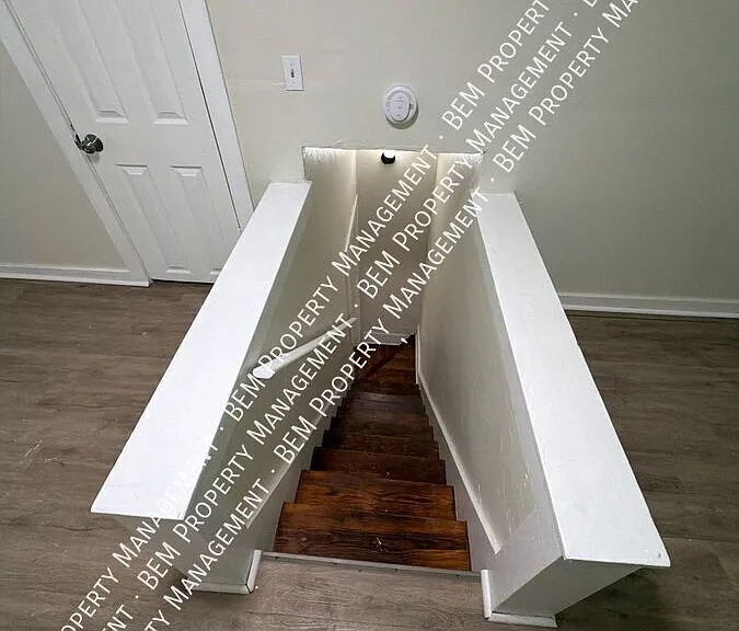 4427 Agnes Ave — Photo 17