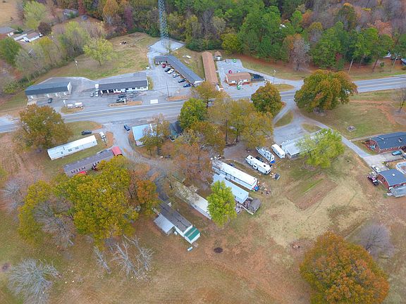 5th image of 6745 Benton Rd