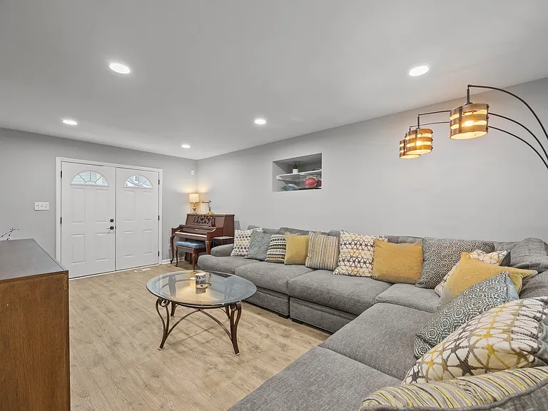 112 Autumn Ridge Dr — Photo 10
