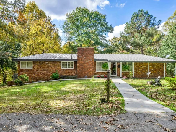1371 Scenic Dr, Toccoa, GA 30577