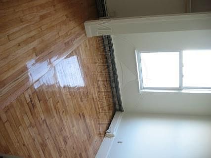 2nd image of 82 Munroe St APT 4