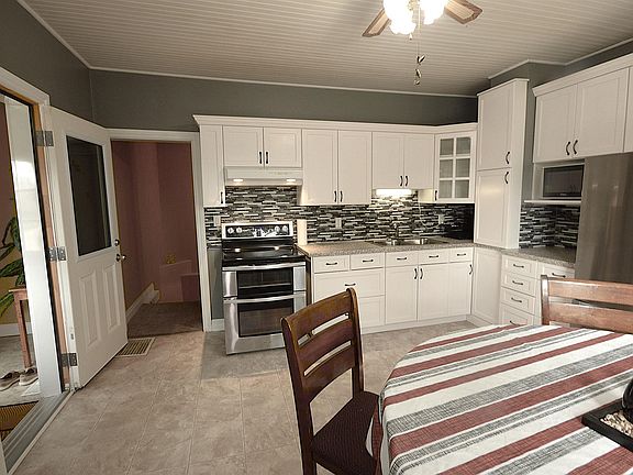 5th image of 4802 50th St