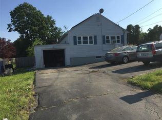 403 Canonicus St, Tiverton, RI 02878