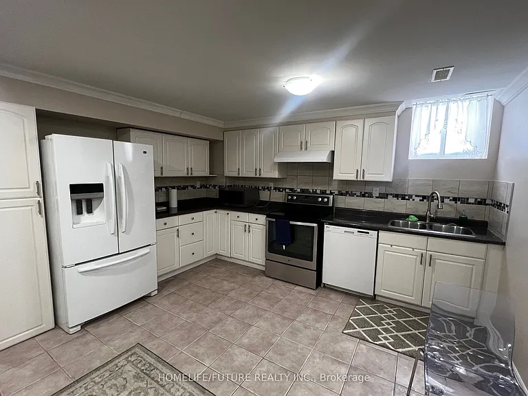 45 Bretton Cir #BASEMENT — Photo 5
