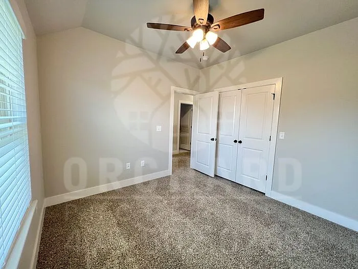 528 Bradford Dr #B — Photo 16
