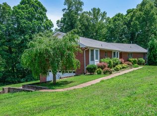 648 Gibbs Rd, Ashland City, TN 37015