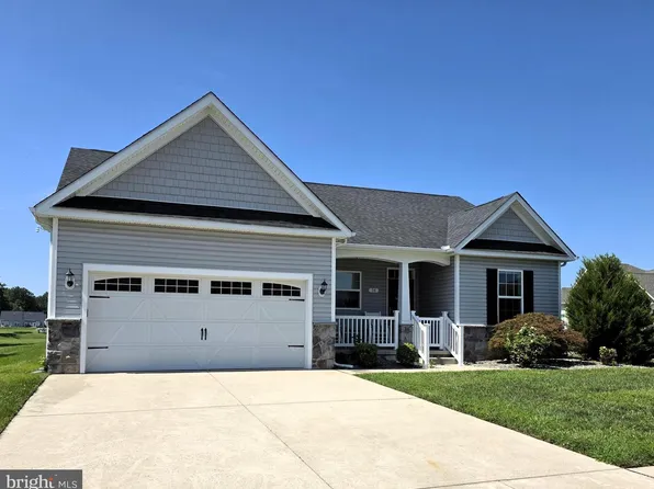 16 Lexie Ct, Dover, DE 19904