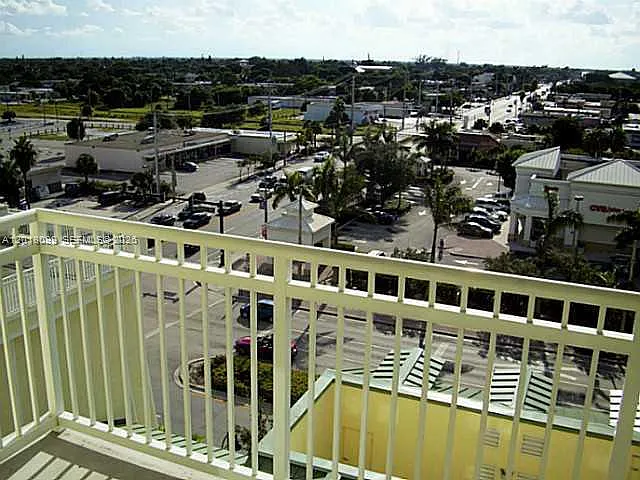 350 N Federal Hwy #702S — Photo 11