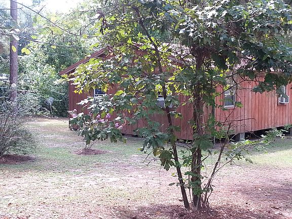 3rd image of 7878 Parkside Cir