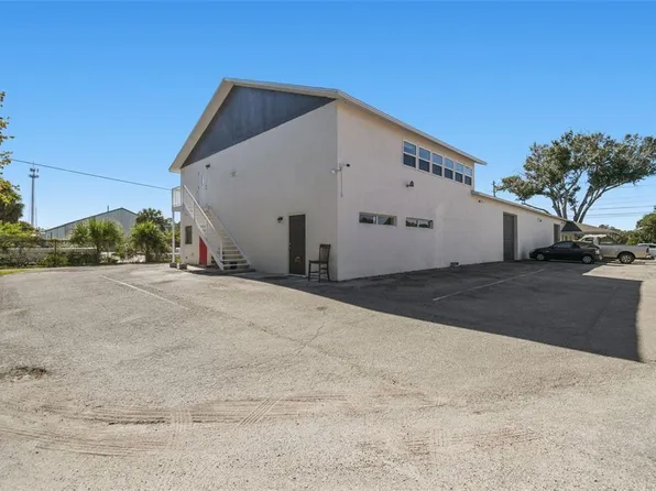 6010 Wall St, Pt Richey, FL 34668