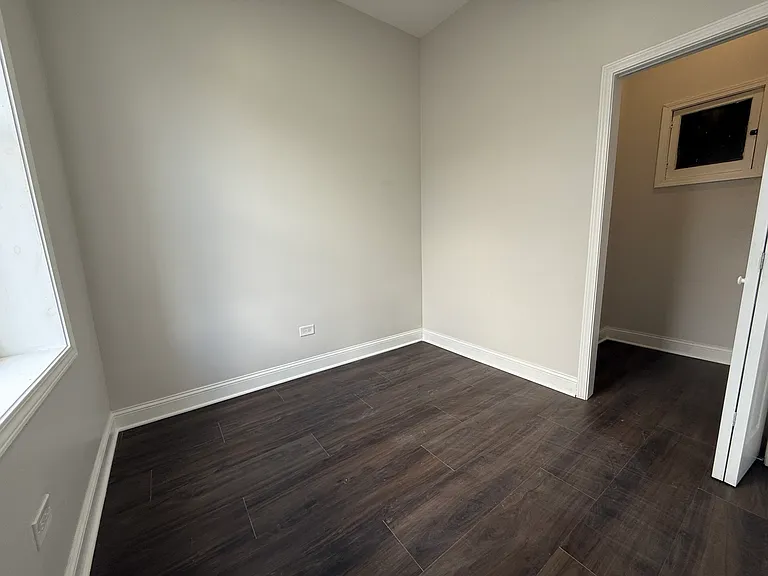 2533 S Drake Ave #2 — Photo 8