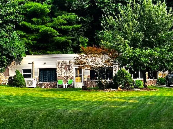 312 Fairview Rd, Unityville, PA 17774