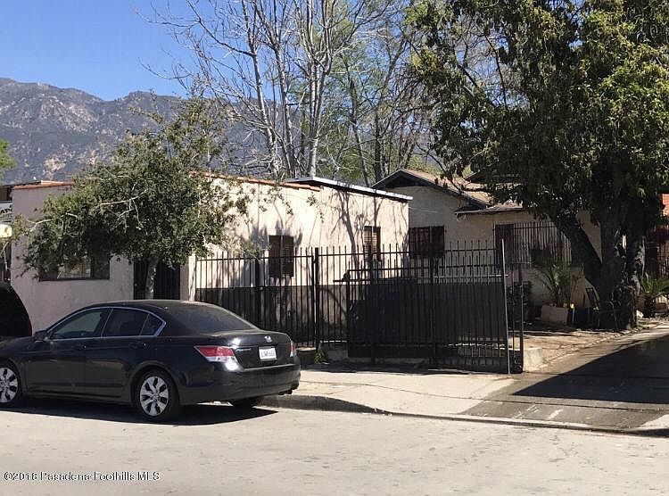 2nd image of 2094 Fair Oaks Ave