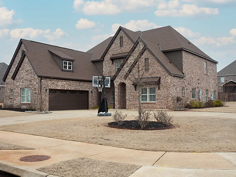 1305 Tullahoma Dr — Photo 3
