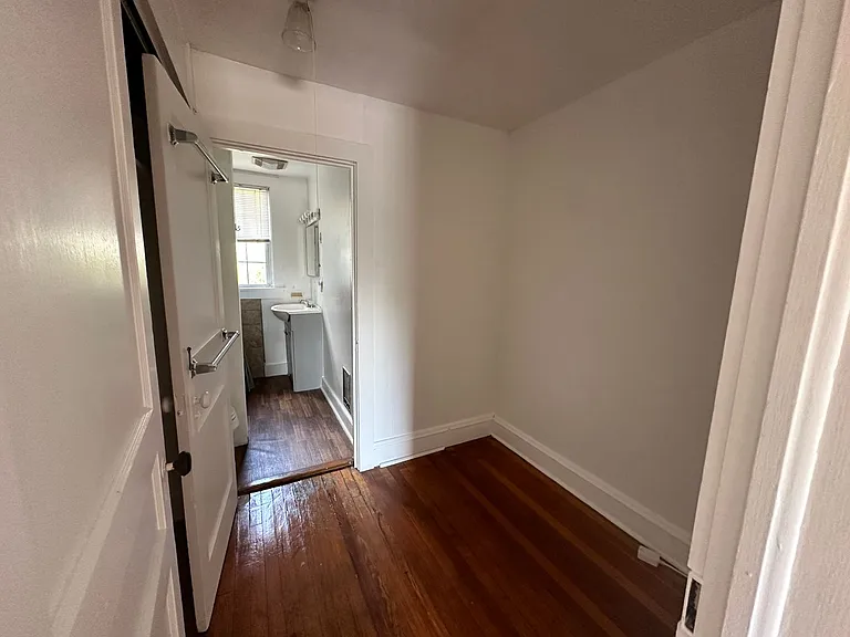 101-5 Griffin Ave — Photo 3