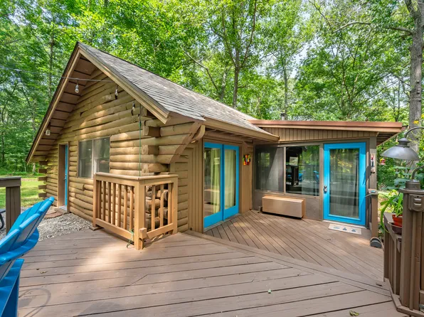 1598 Curly Shingles Rd, Nashville, IN 47448