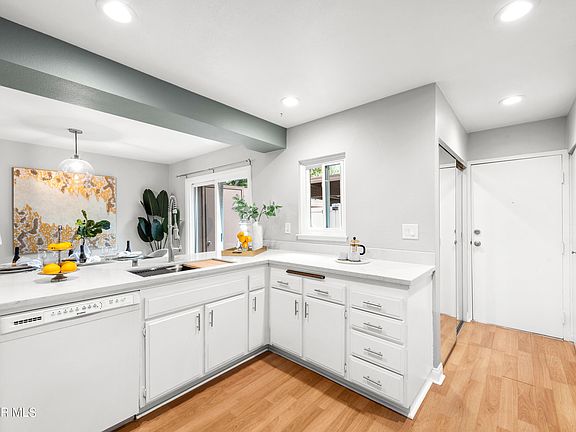 2nd image of 28545 Conejo View Dr #186