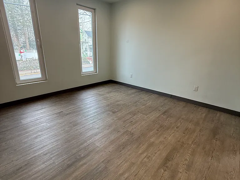 255 Washington St #1 — Photo 6
