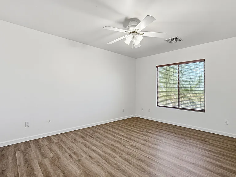 306 S Cactus St — Photo 15