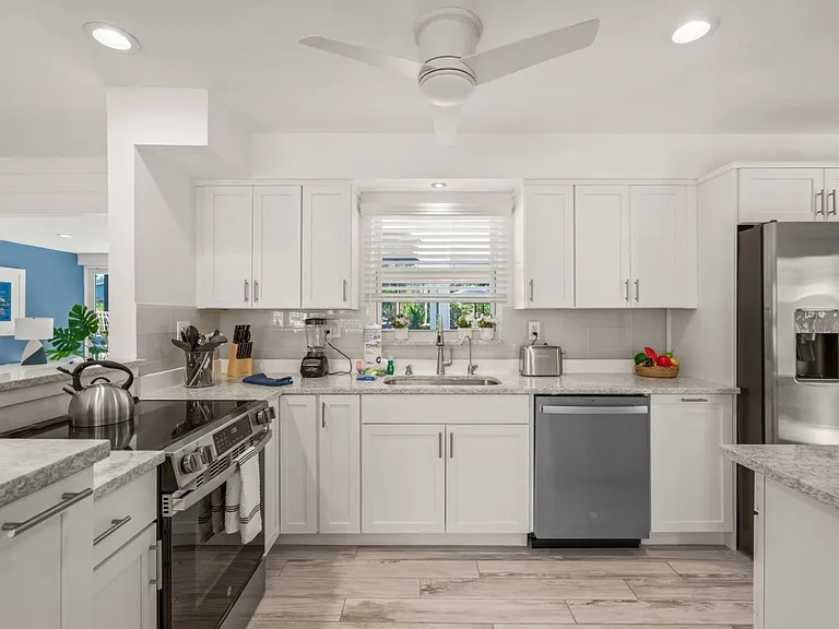 615 Avenida Del Norte — Photo 29