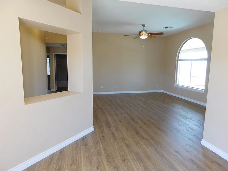 400 Opal Dr — Photo 22