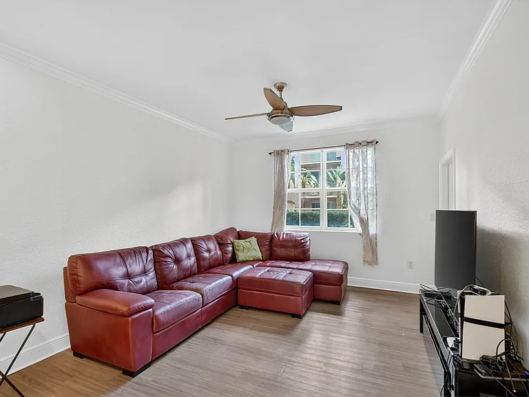 1805 N Flagler Dr #115 — Photo 10