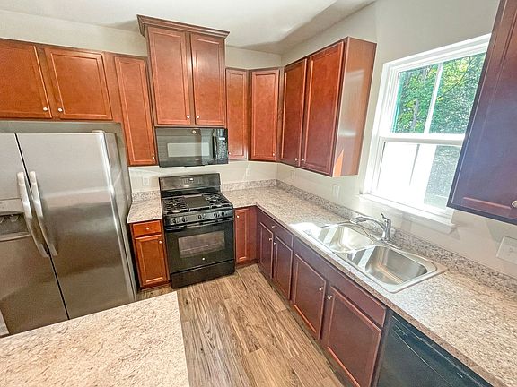 4th image of 11213 Winding Brook Terrace Dr