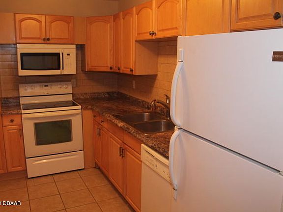 4th image of 2711 N Halifax Ave APT 172