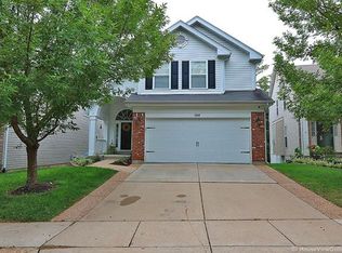 3209 Ridgeview Manor Dr, Saint Louis, MO 63129