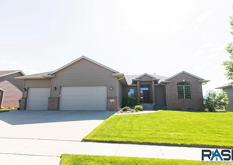 1st image of 7908 S Grass Creek Dr