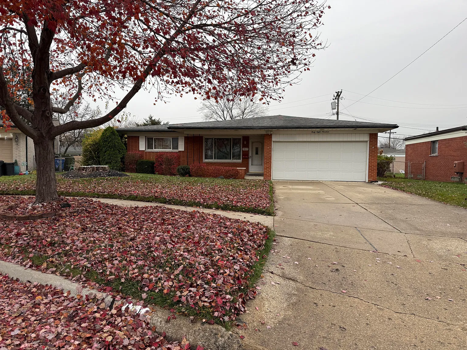 4819 Iowa Dr photo 1