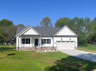 1404 Doran Rd, Murray, KY 42071