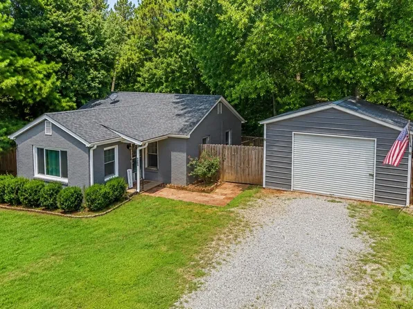 225 Old Friendship Rd, Rock Hill, SC 29730