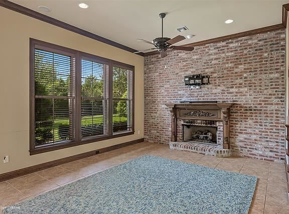 4th image of 2820 Falmoth Dr