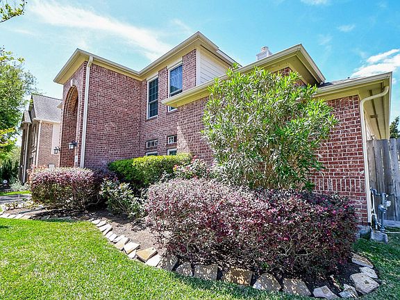 5th image of 2910 Clayton Ridge Ct