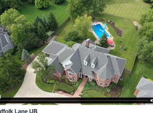737 Suffolk Ln, Carmel, IN 46032