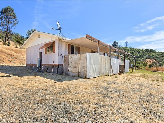 3rd image of 175 Stoney Oaks Loop