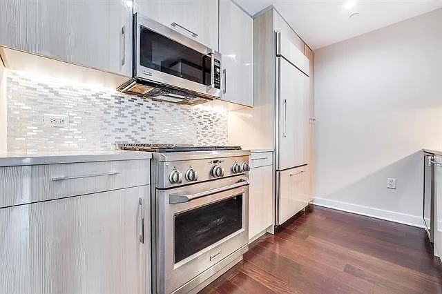 1200 Avenue At Port Imperial #421 — Photo 10
