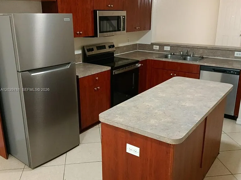 1936 Alamanda Way #1 — Photo 6