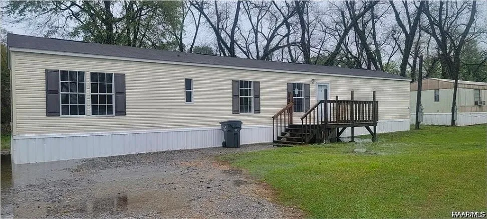 3 bed, 2.0 bath, 1280 sqft, $950 — Photo 1