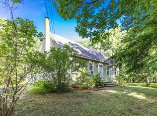 5 Manorview Dr, Raymond, NH 03077