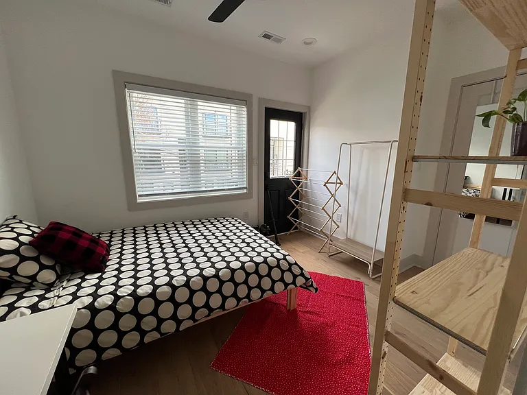 1114 Penn St NE #3 — Photo 19