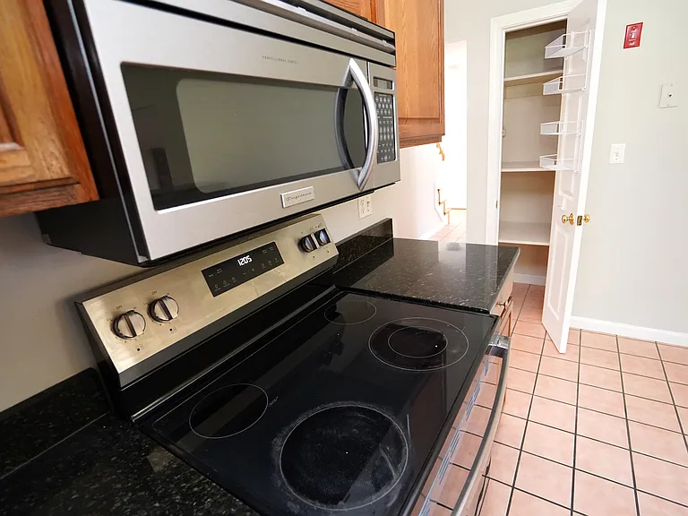 8 Mann St #8 — Photo 13
