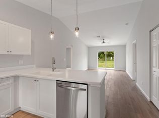 2527 SE Monroe St, Stuart, FL 34997